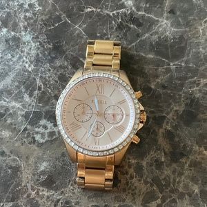 Ladies rose gold fossil watch